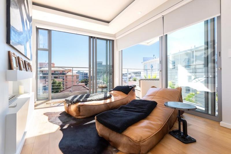 To Let 2 Bedroom Property for Rent in Fresnaye Western Cape